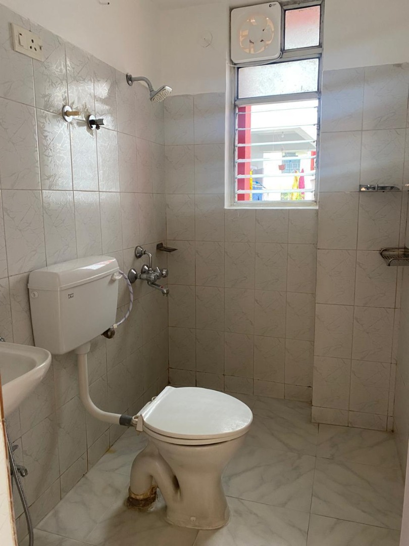 Unfurnished 3bhk in Ganeshguri, Guwahati, Assam, India for Rent